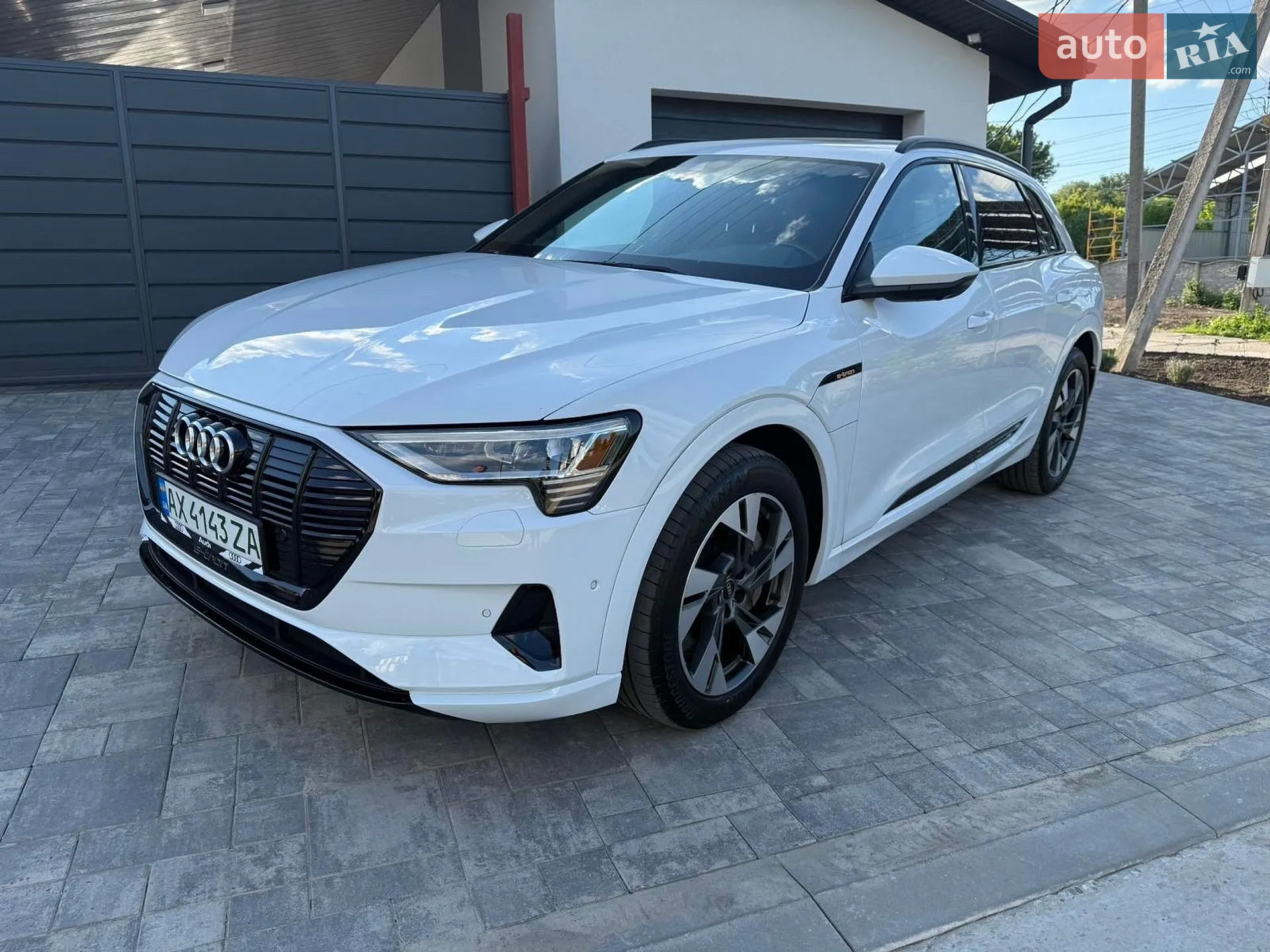 2020 Audi e-tron - мініатюра 8