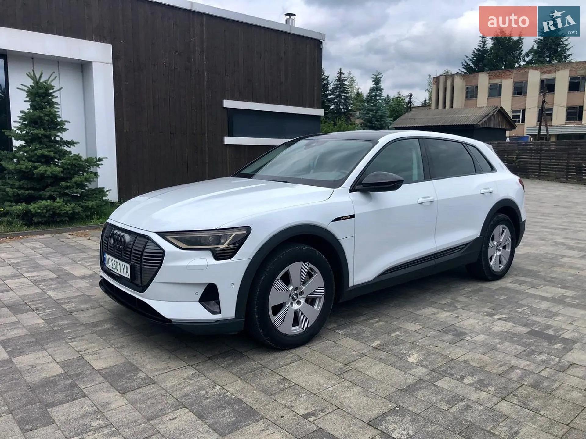 2019 Audi e-tron - мініатюра 6