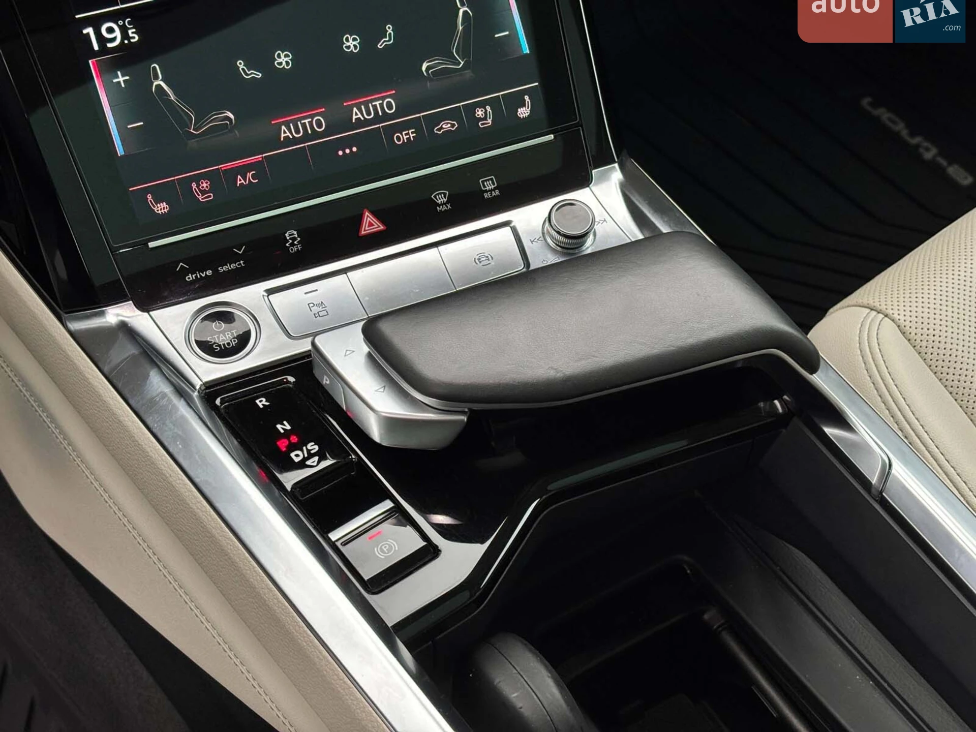 2021 Audi e-tron - мініатюра 30