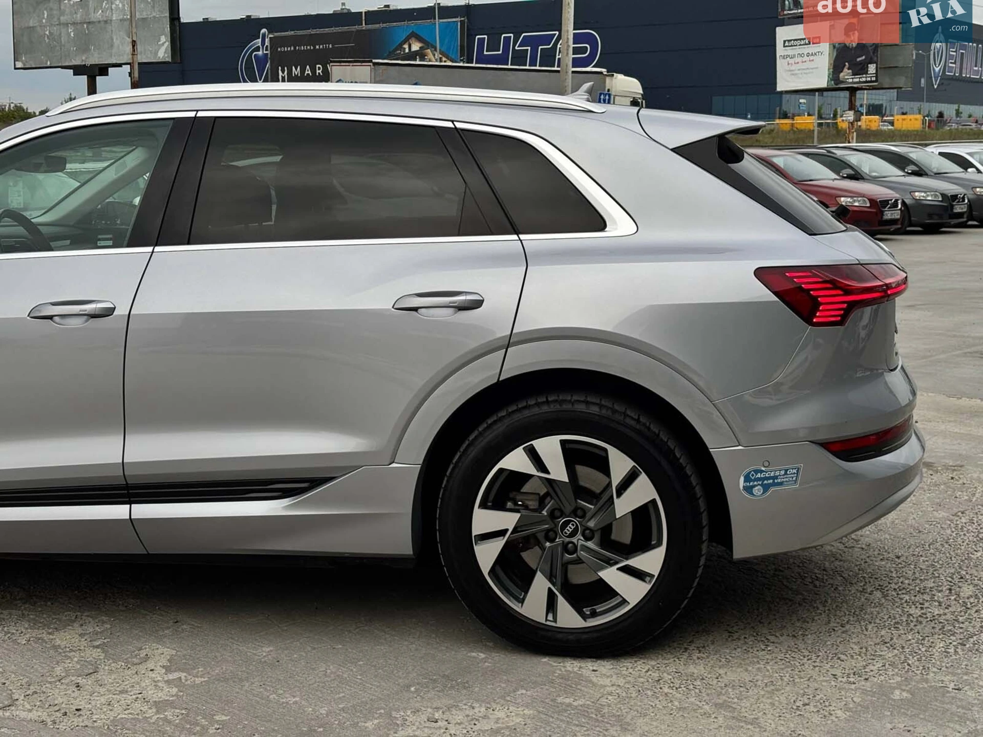 2021 Audi e-tron - мініатюра 4