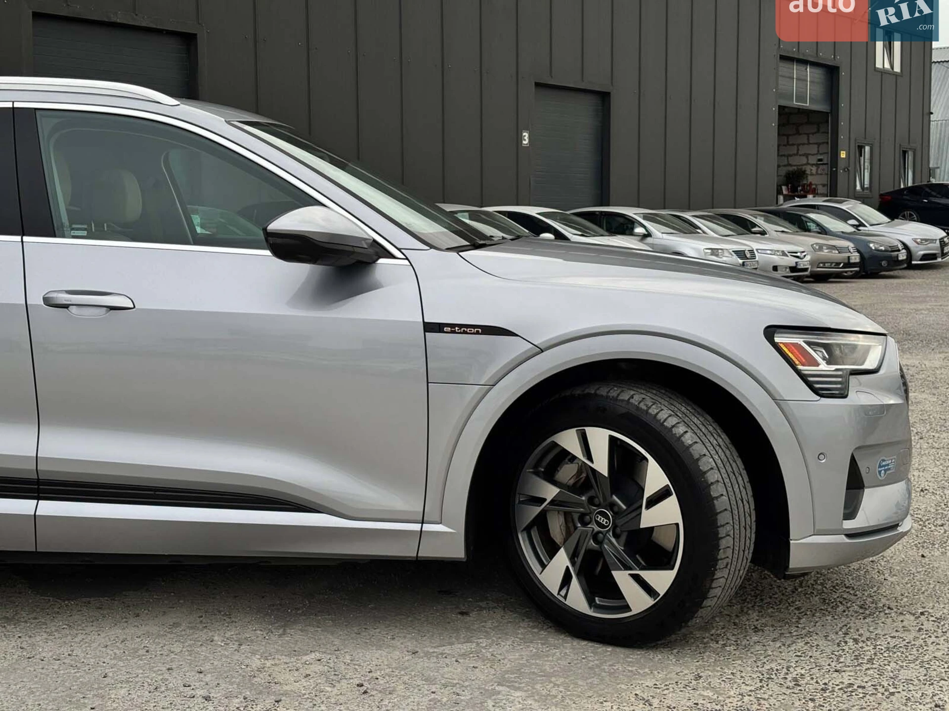 2021 Audi e-tron - мініатюра 10