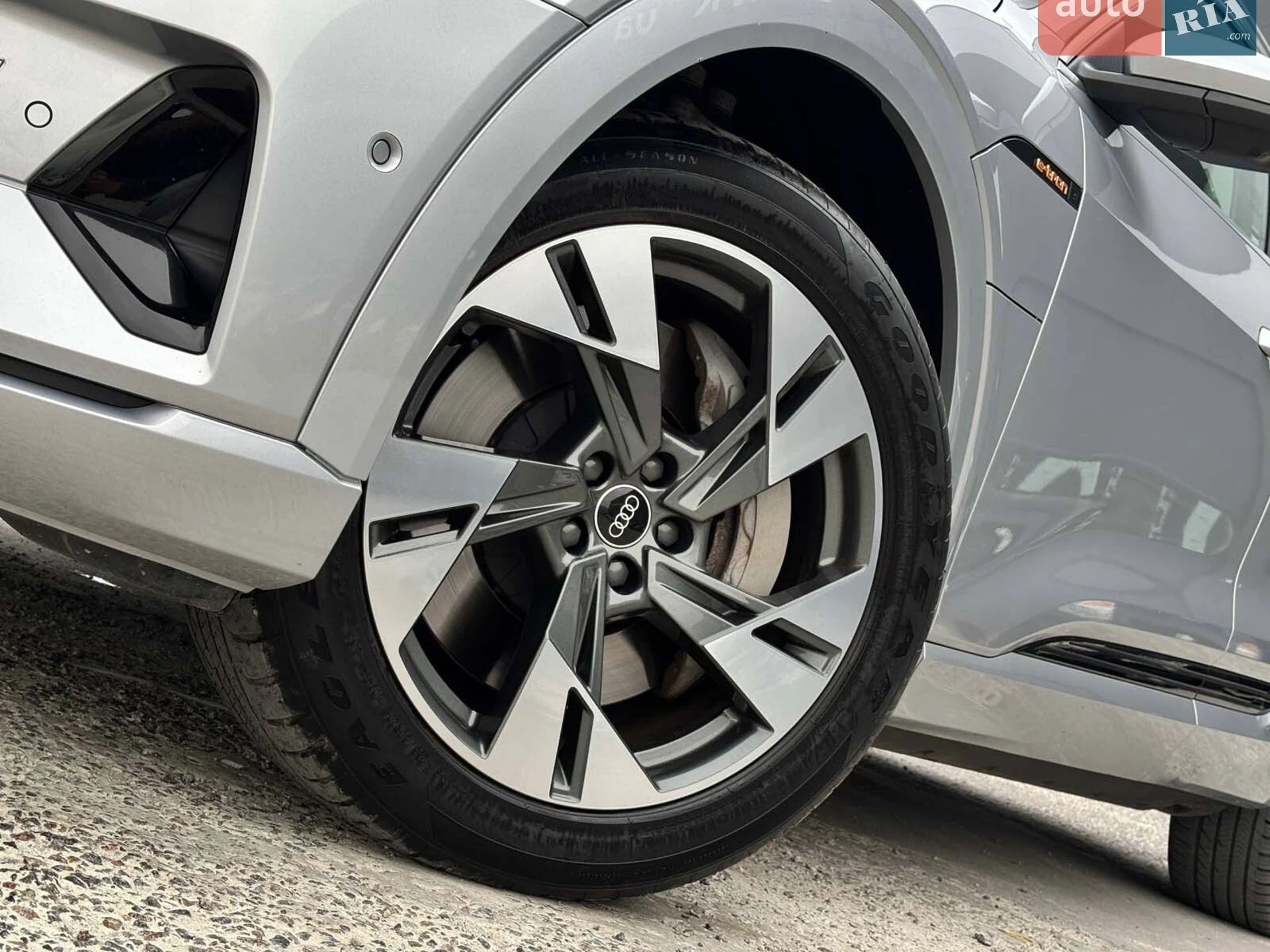 2021 Audi e-tron - мініатюра 15