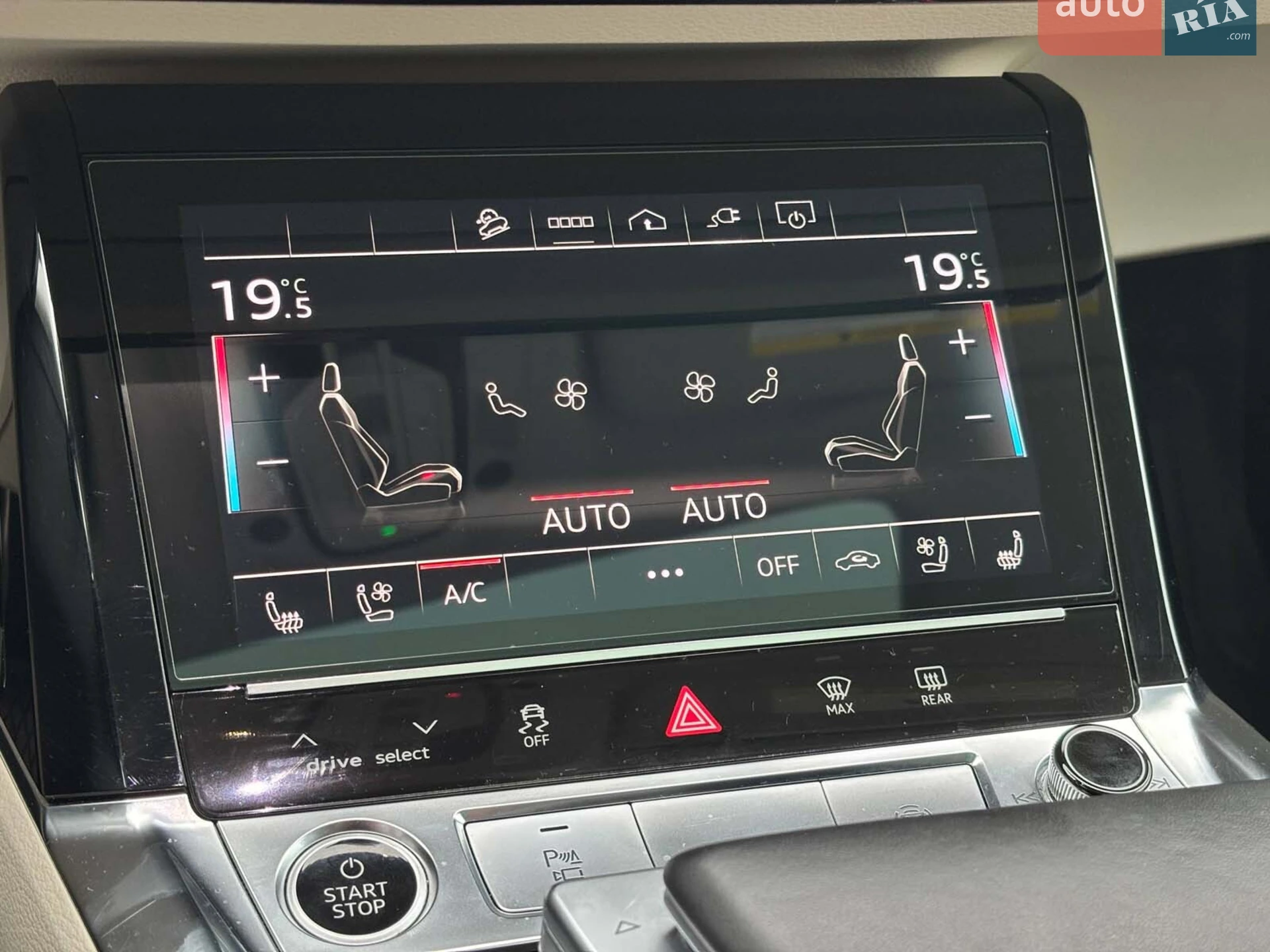 2021 Audi e-tron - мініатюра 29