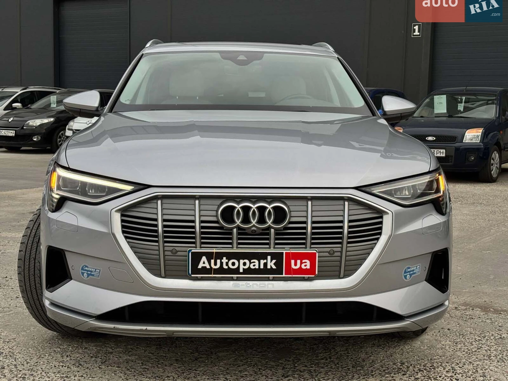 2021 Audi e-tron - мініатюра 12