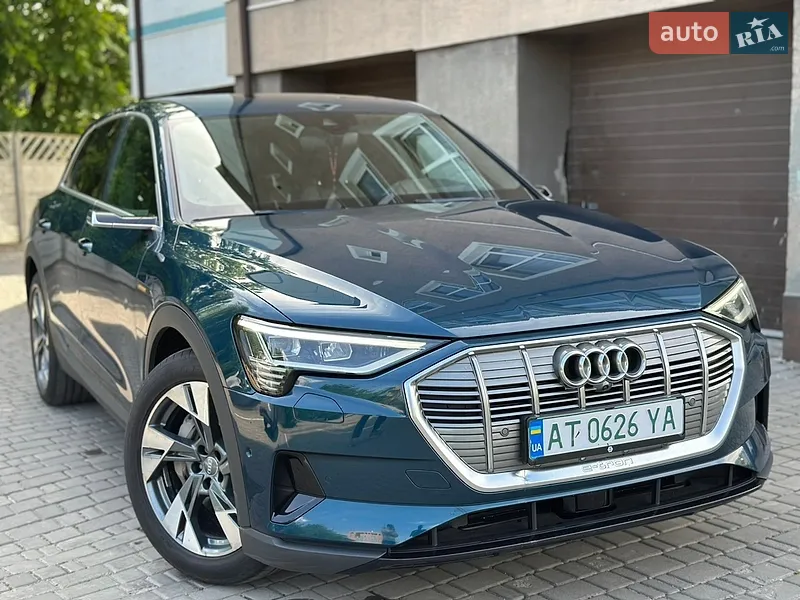 Audi e-tron 2019