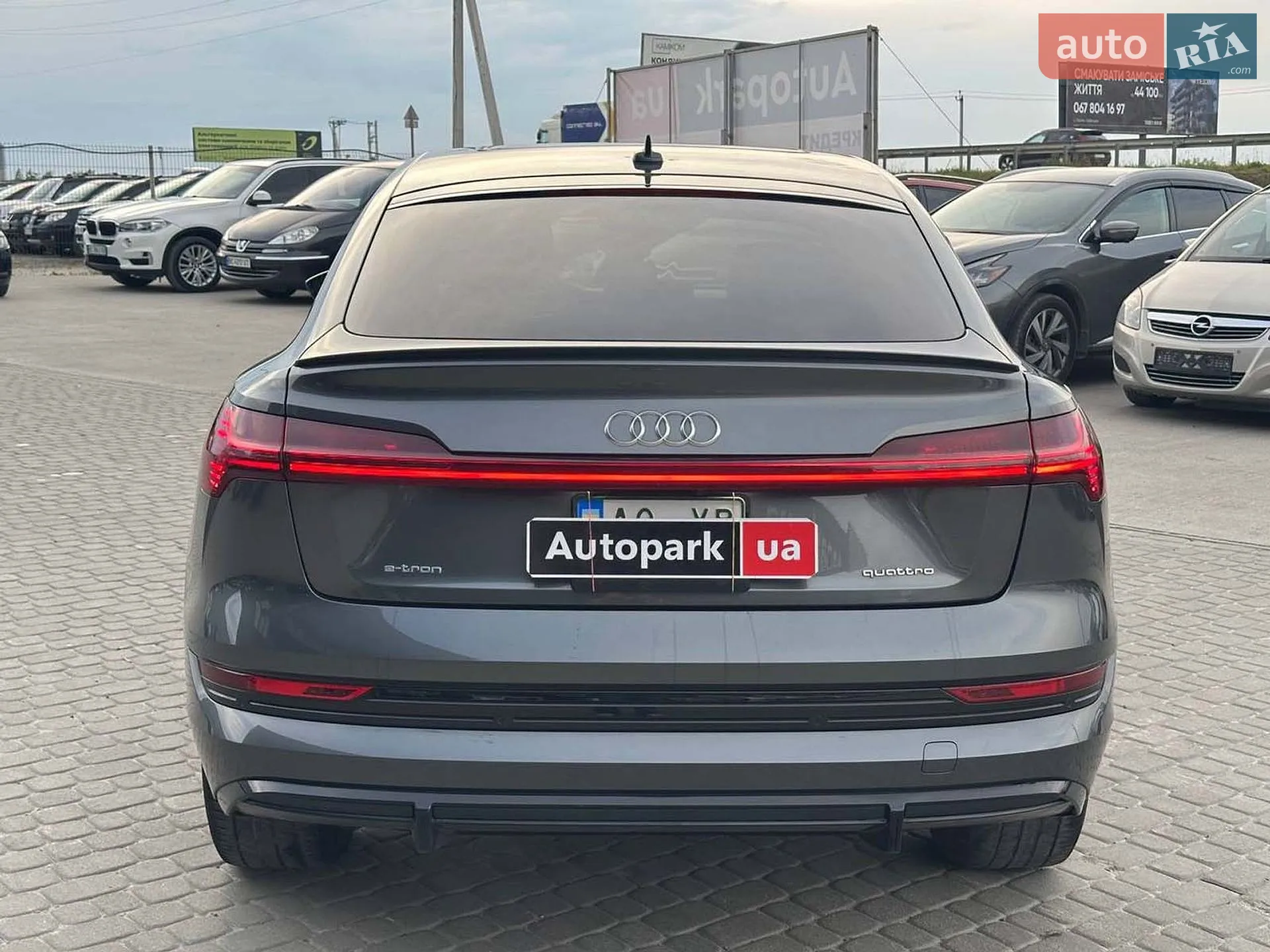 2020 Audi e-tron - мініатюра 7