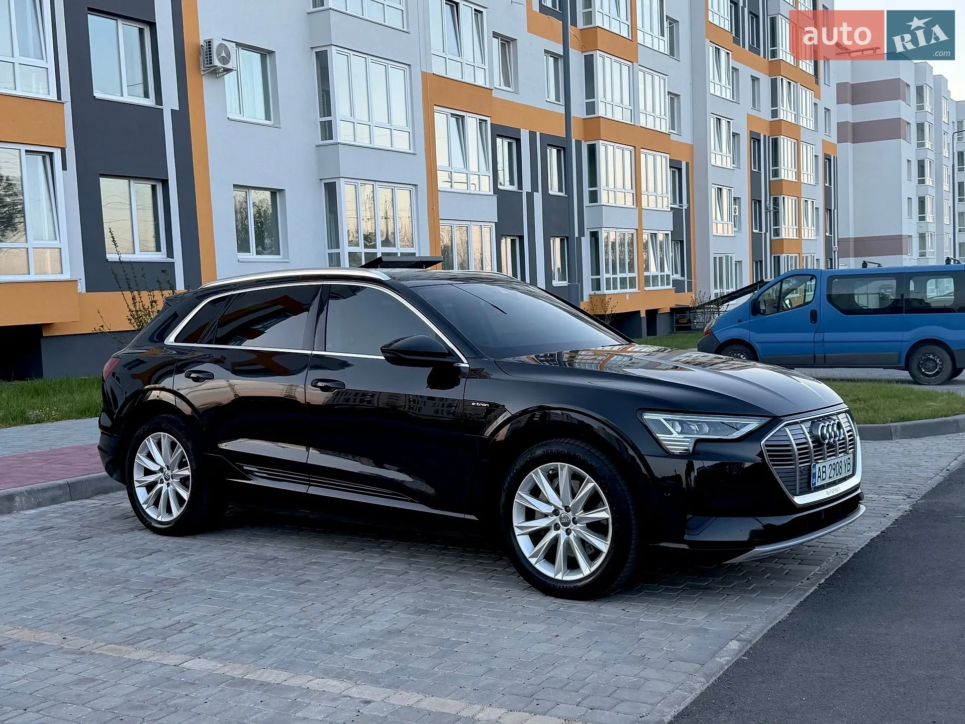 2019 Audi e-tron - мініатюра 6