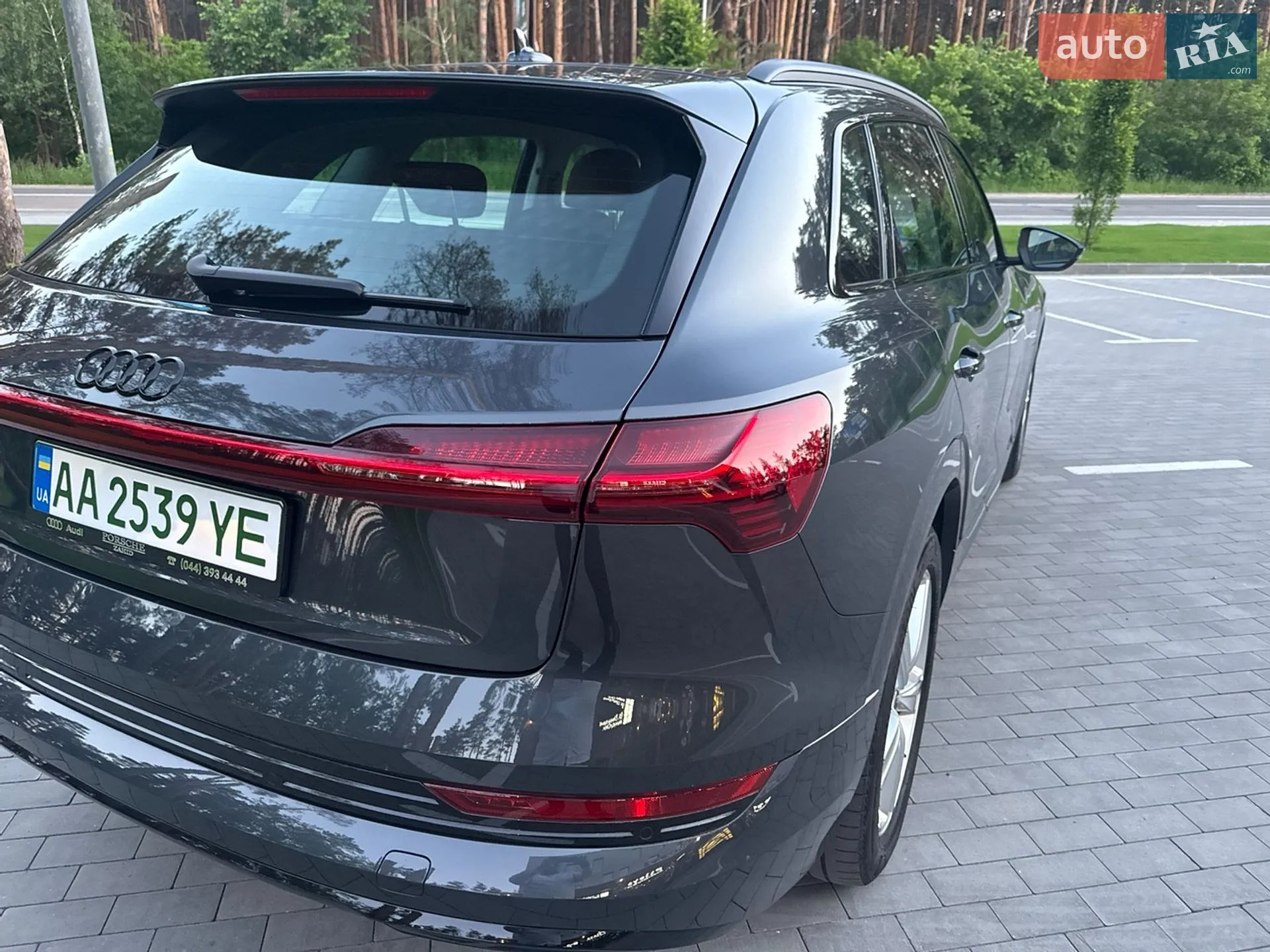 2022 Audi e-tron - мініатюра 10