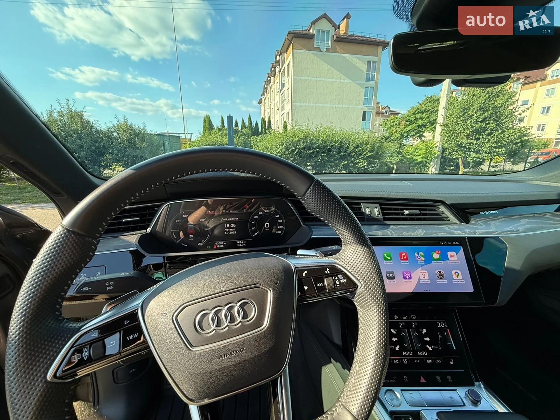 2020 Audi e-tron - мініатюра 44