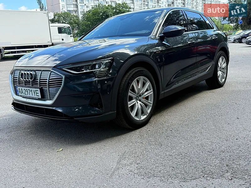 Audi e-tron
