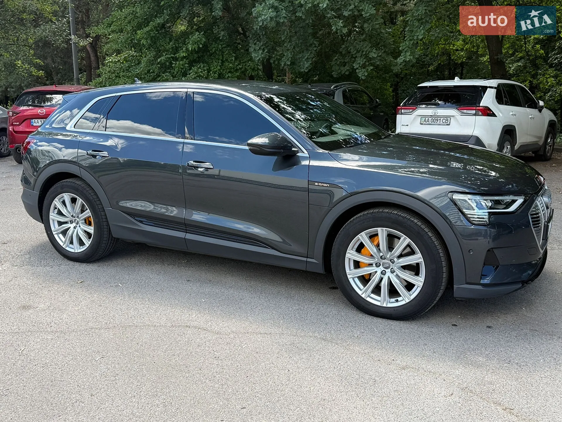 2020 Audi e-tron - фото 1