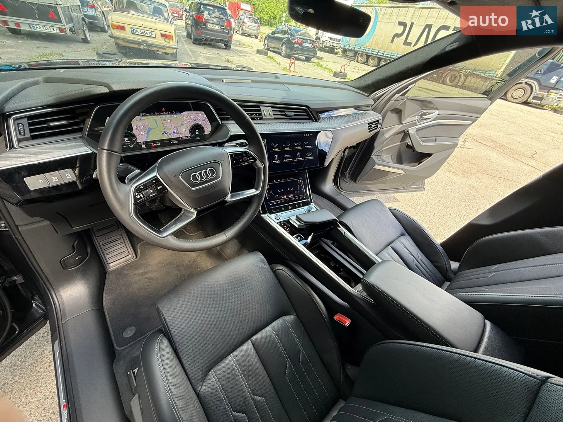 2020 Audi e-tron - мініатюра 21