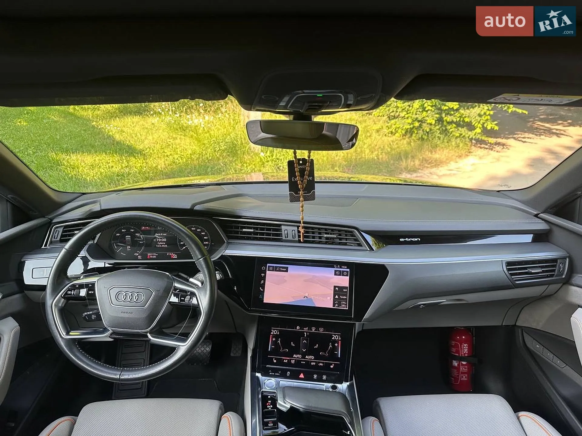 2019 Audi e-tron - мініатюра 25