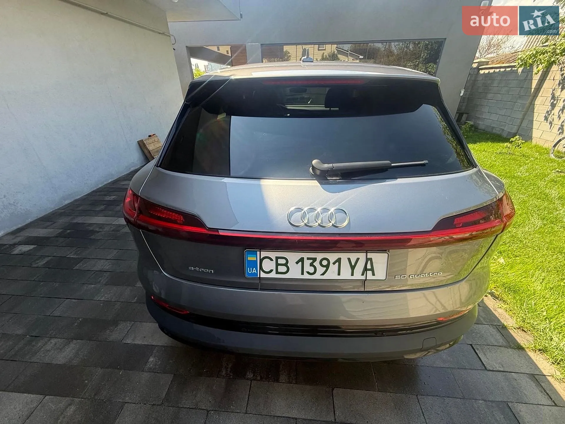 2020 Audi e-tron - мініатюра 3