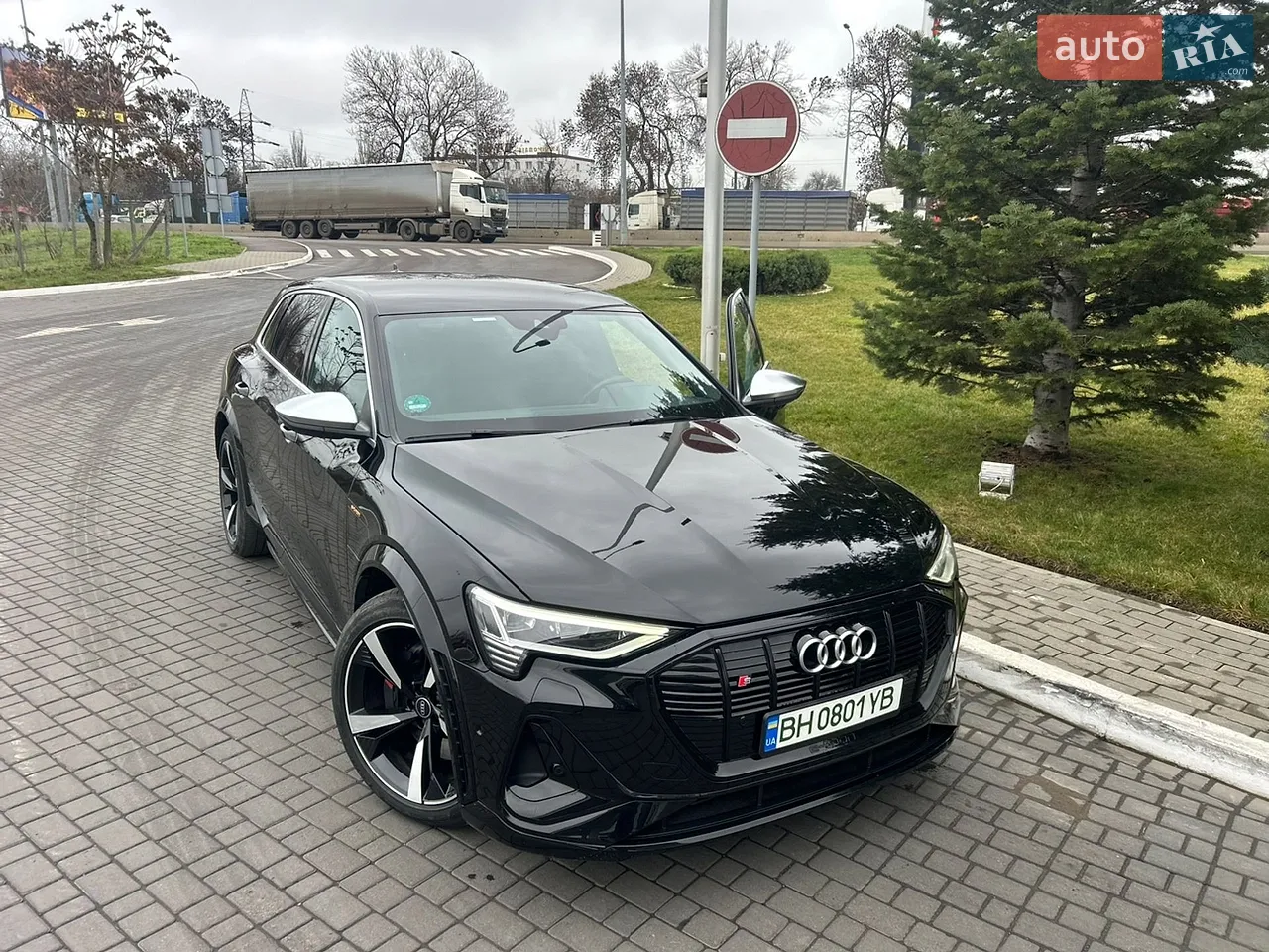 2021 Audi e-tron - мініатюра 14