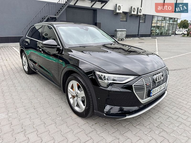 Внедорожник / Кроссовер Audi e-tron 2022 в Хмельницком