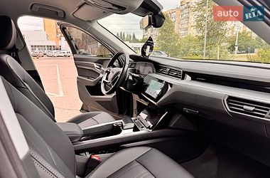 Внедорожник / Кроссовер Audi e-tron 2022 в Хмельницком