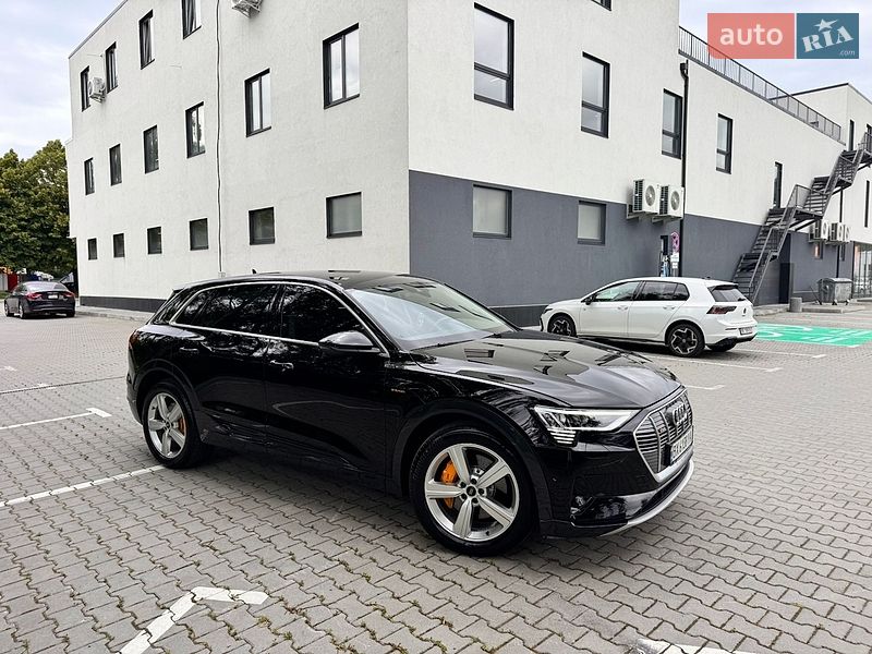 Внедорожник / Кроссовер Audi e-tron 2022 в Хмельницком