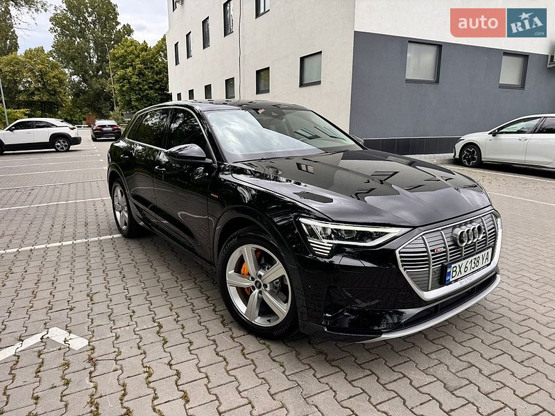 Внедорожник / Кроссовер Audi e-tron 2022 в Хмельницком