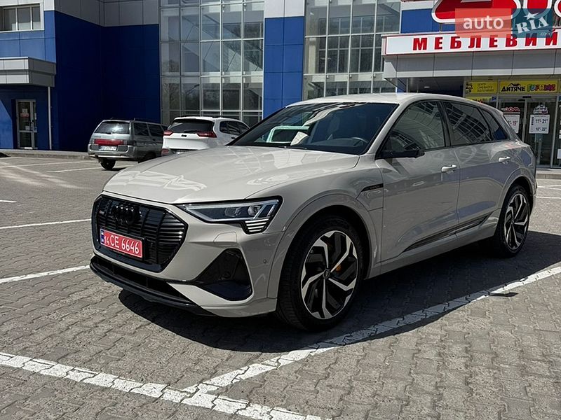 Внедорожник / Кроссовер Audi e-tron 2021 в Хмельницком