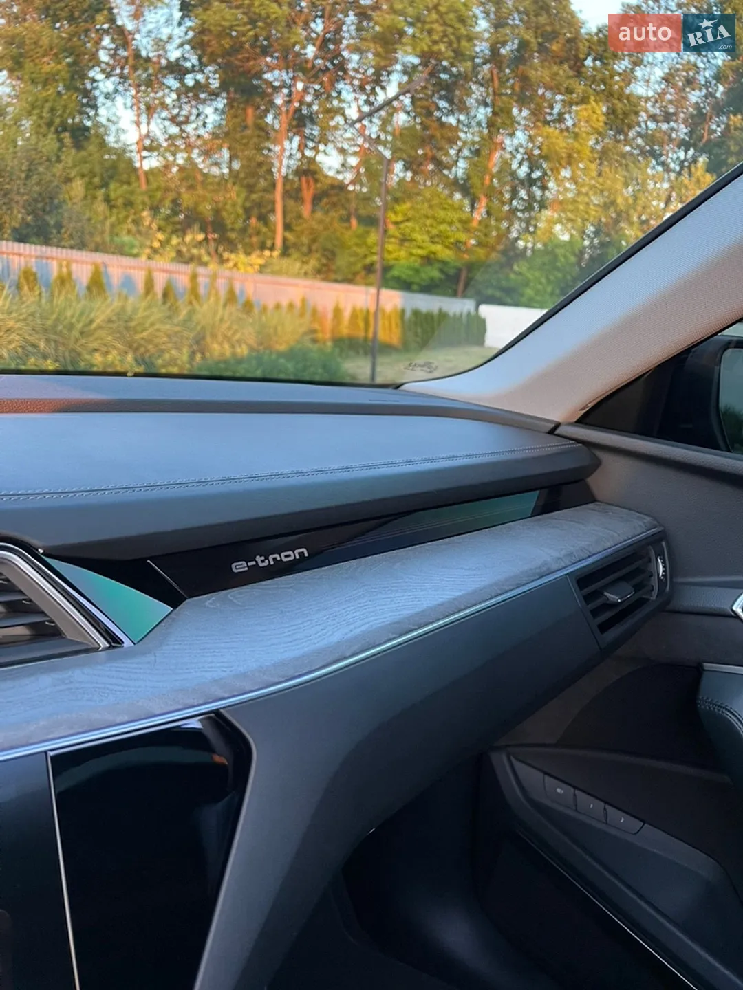2018 Audi e-tron - мініатюра 98