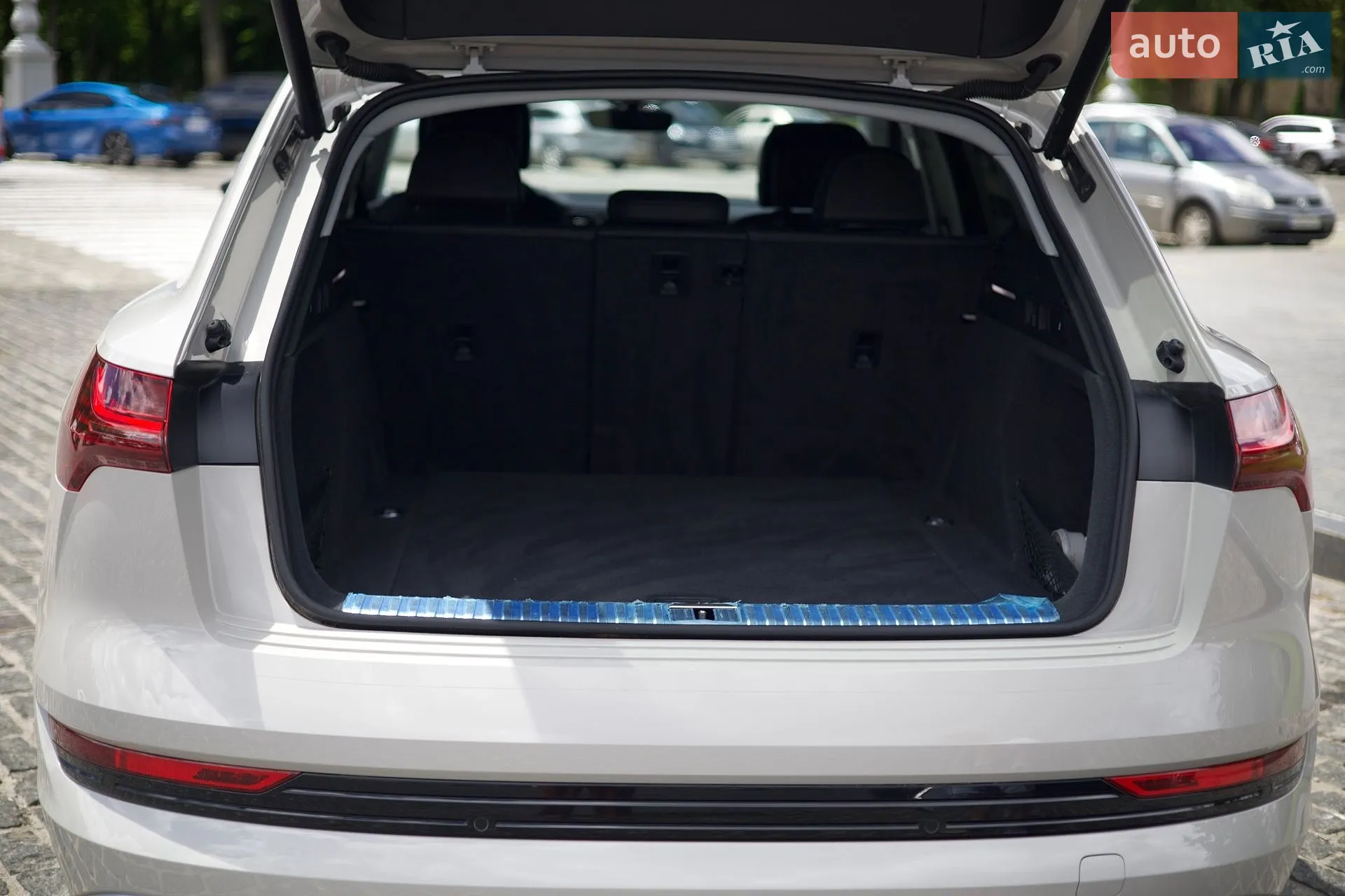 2022 Audi e-tron - мініатюра 11