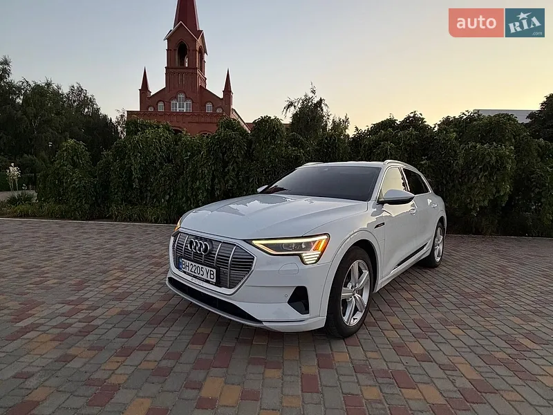 Audi e-tron 2020 VIN WAUZZZGE7LB026460 фото оголошення 30 з 56