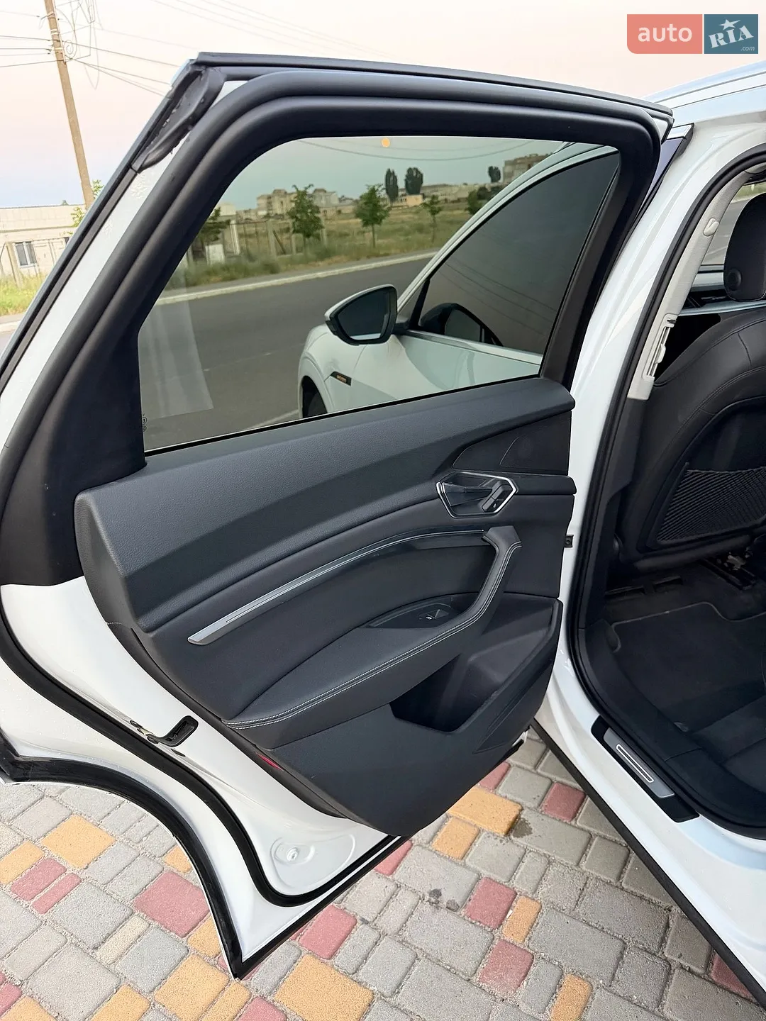2019 Audi e-tron - мініатюра 22