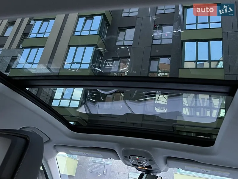 Audi e-tron 2020 VIN WA1AAAGE5MB003196 фото оголошення 13 з 72