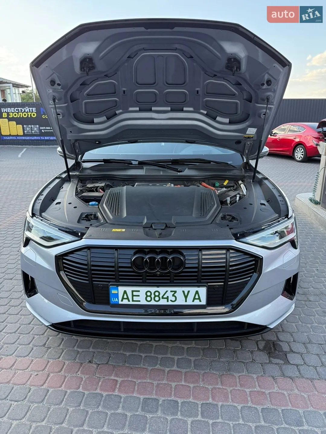 2019 Audi e-tron - мініатюра 12