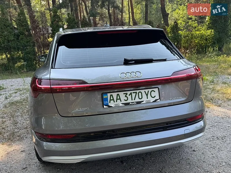 Audi e-tron 2020 VIN WAUZZZGE5LB037022 фото оголошення 8 з 67