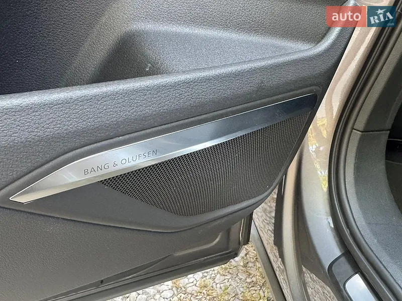 Audi e-tron 2020 VIN WAUZZZGE5LB037022 фото оголошення 15 з 67