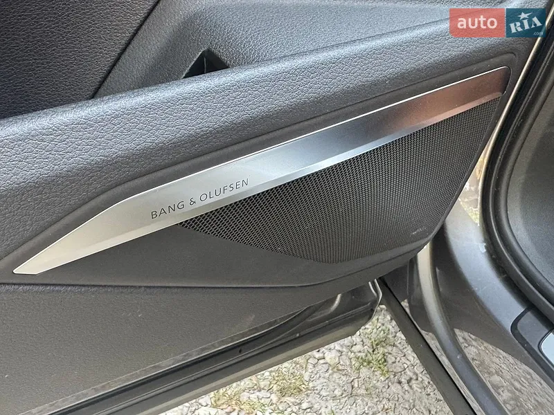 Audi e-tron 2020 VIN WAUZZZGE5LB037022 фото оголошення 18 з 67