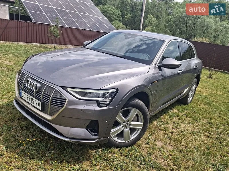 Audi e-tron 2019 VIN WAUZZZGE3LB017237 фото оголошення 2 з 41