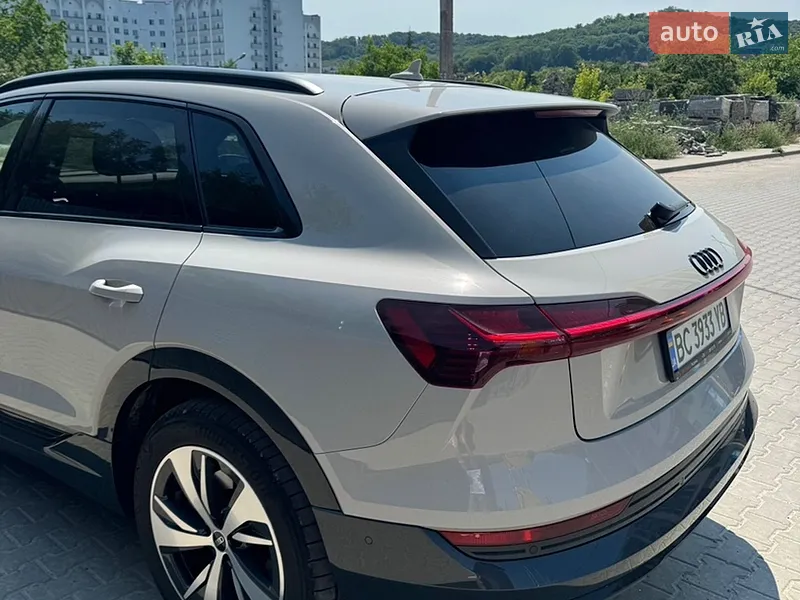 Audi e-tron 2022 VIN WAUZZZGE7NB031984 фото оголошення 6 з 52