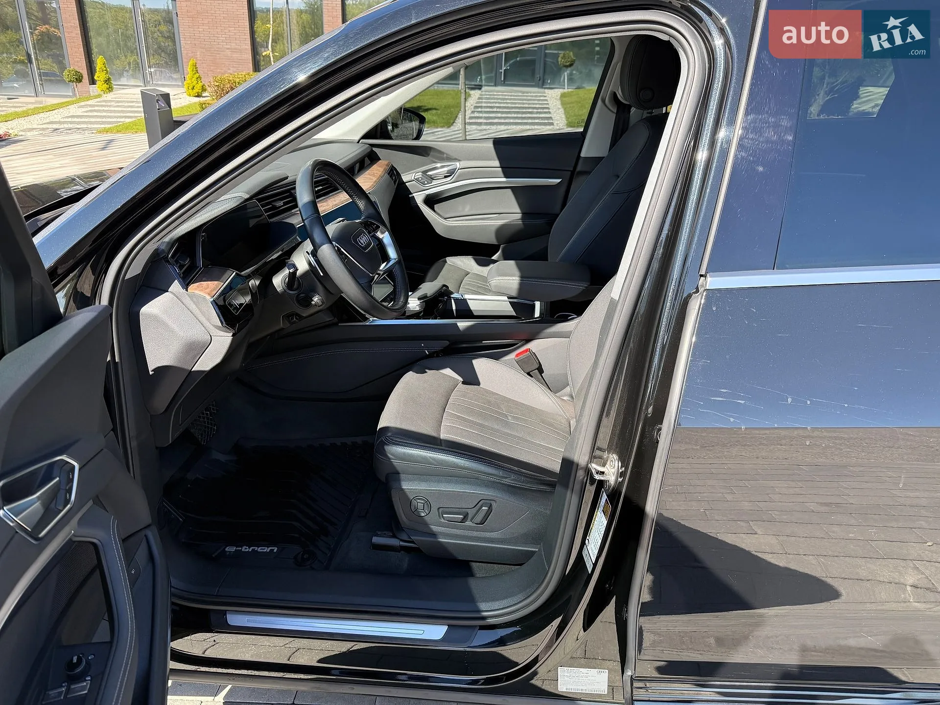 2019 Audi e-tron - мініатюра 17
