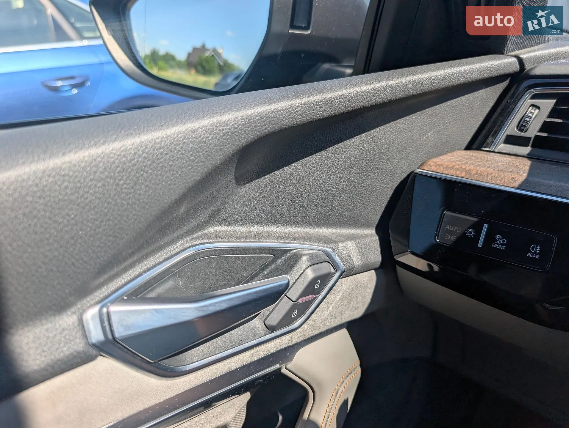 2021 Audi e-tron - мініатюра 13