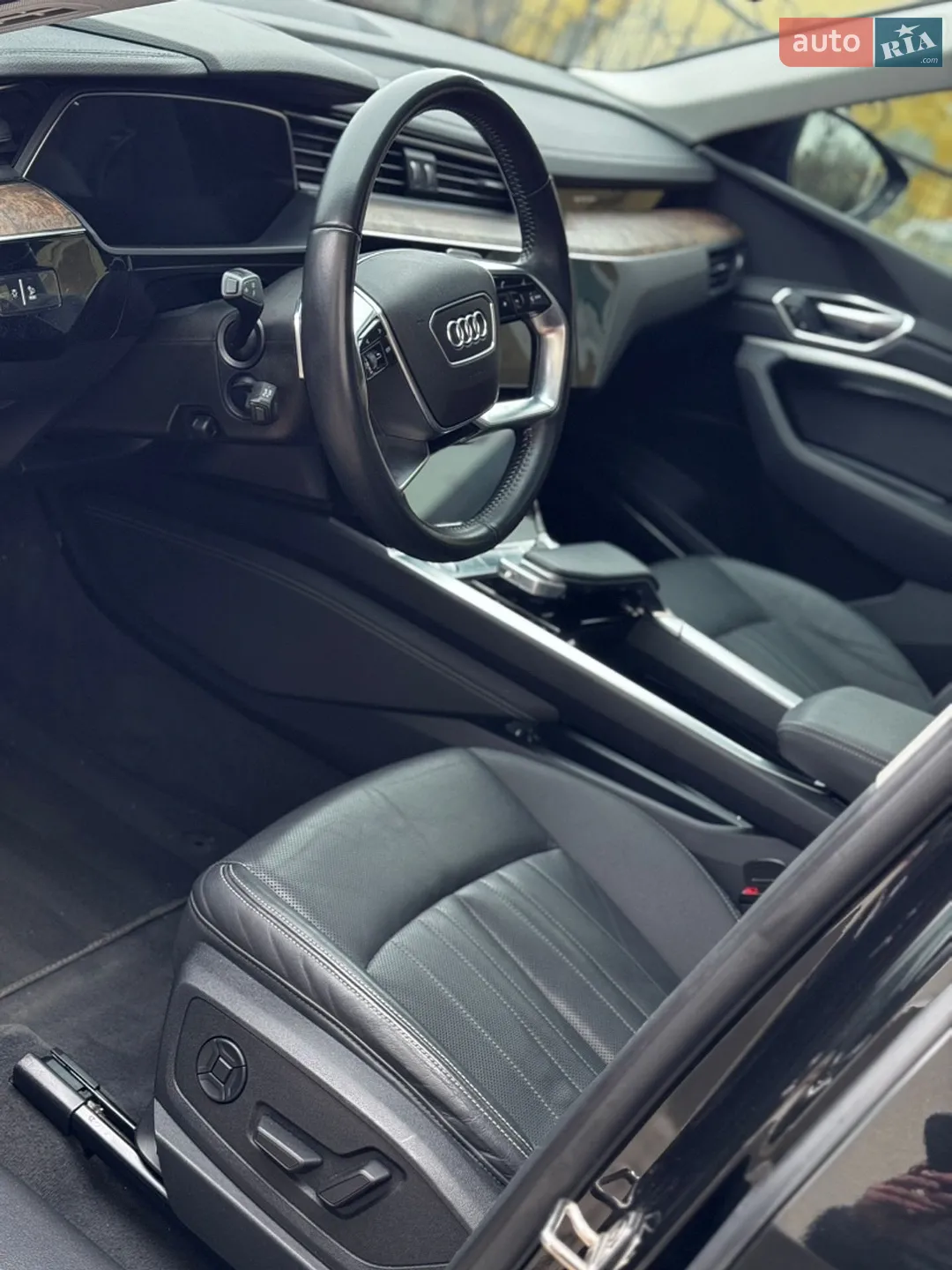 2019 Audi e-tron - мініатюра 33