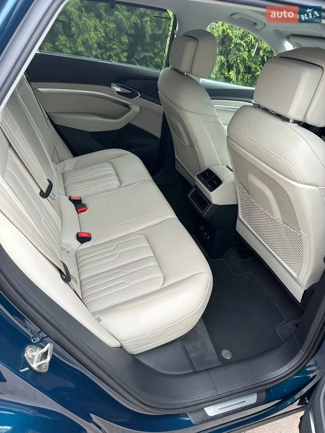 2019 Audi e-tron - мініатюра 21