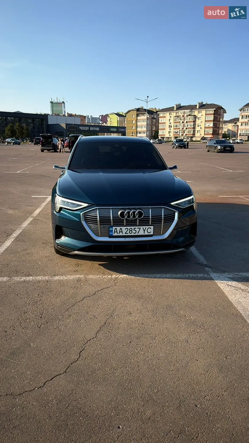 2019 Audi e-tron - фото 1