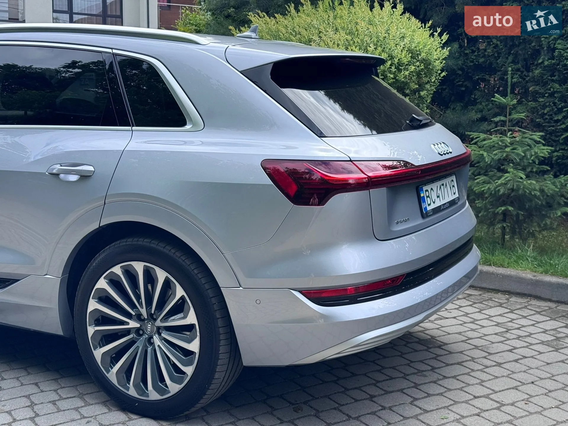 2019 Audi e-tron - мініатюра 9
