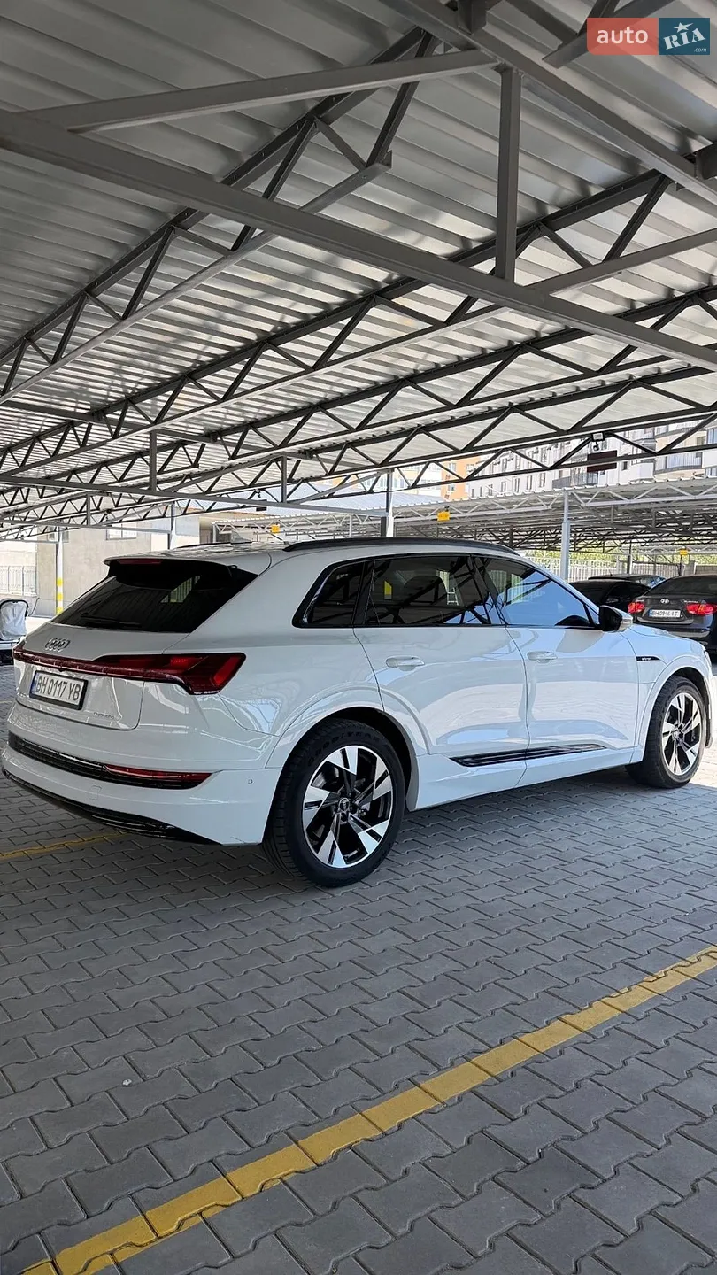 2021 Audi e-tron - мініатюра 6