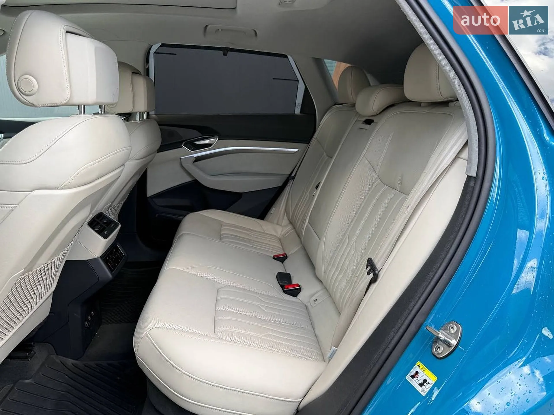 2019 Audi e-tron - мініатюра 15
