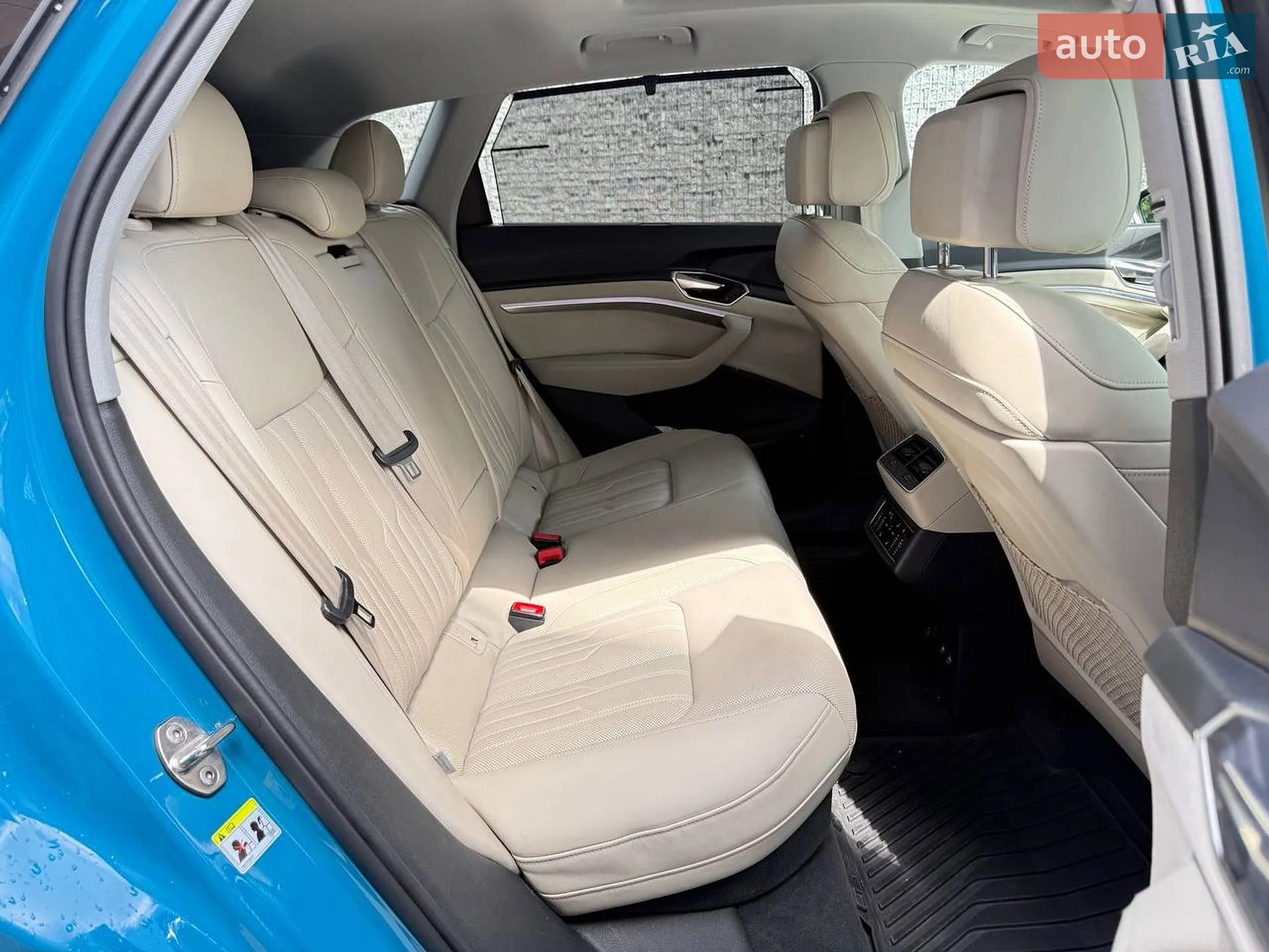 2019 Audi e-tron - мініатюра 18