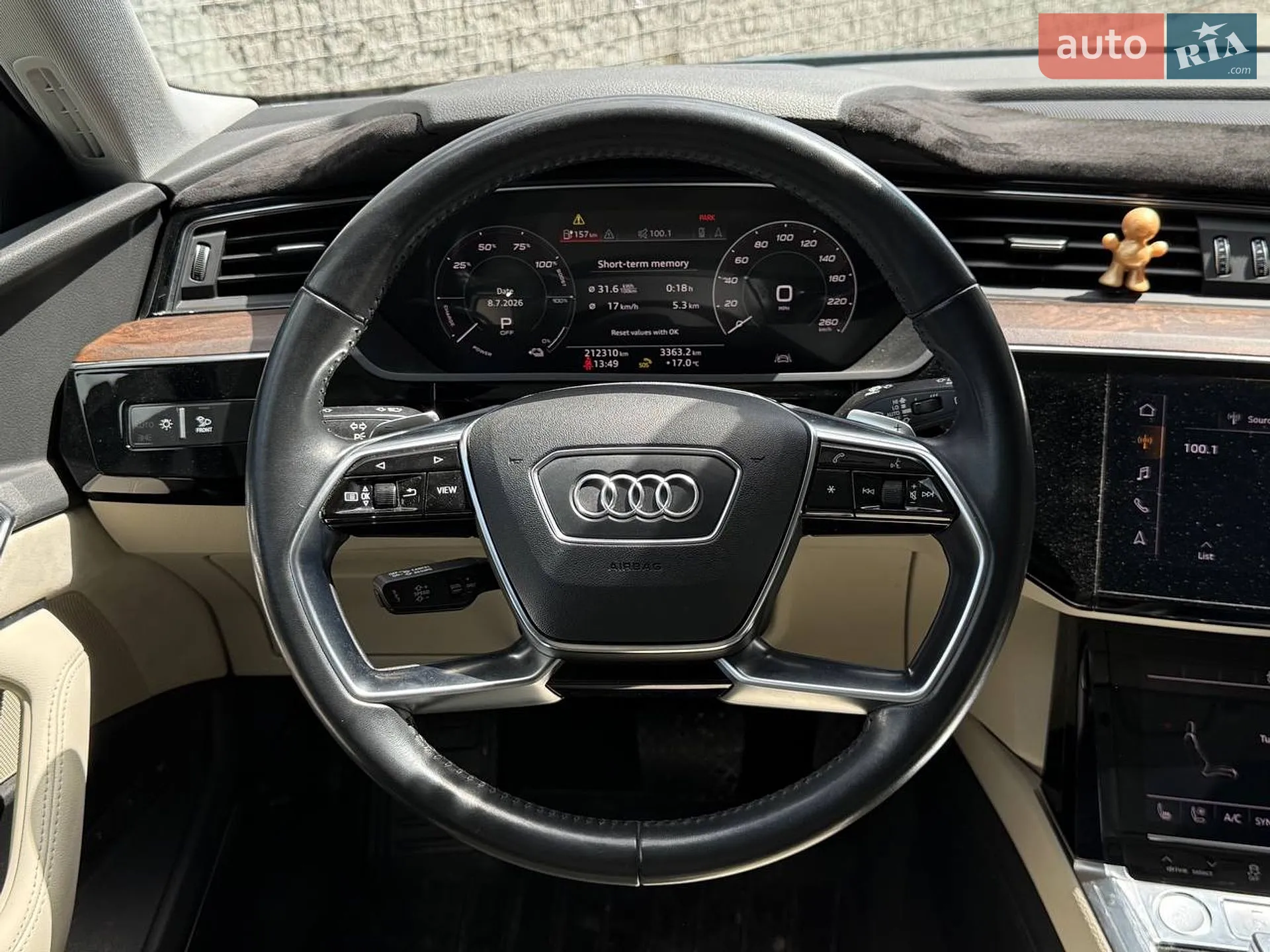 2019 Audi e-tron - мініатюра 26
