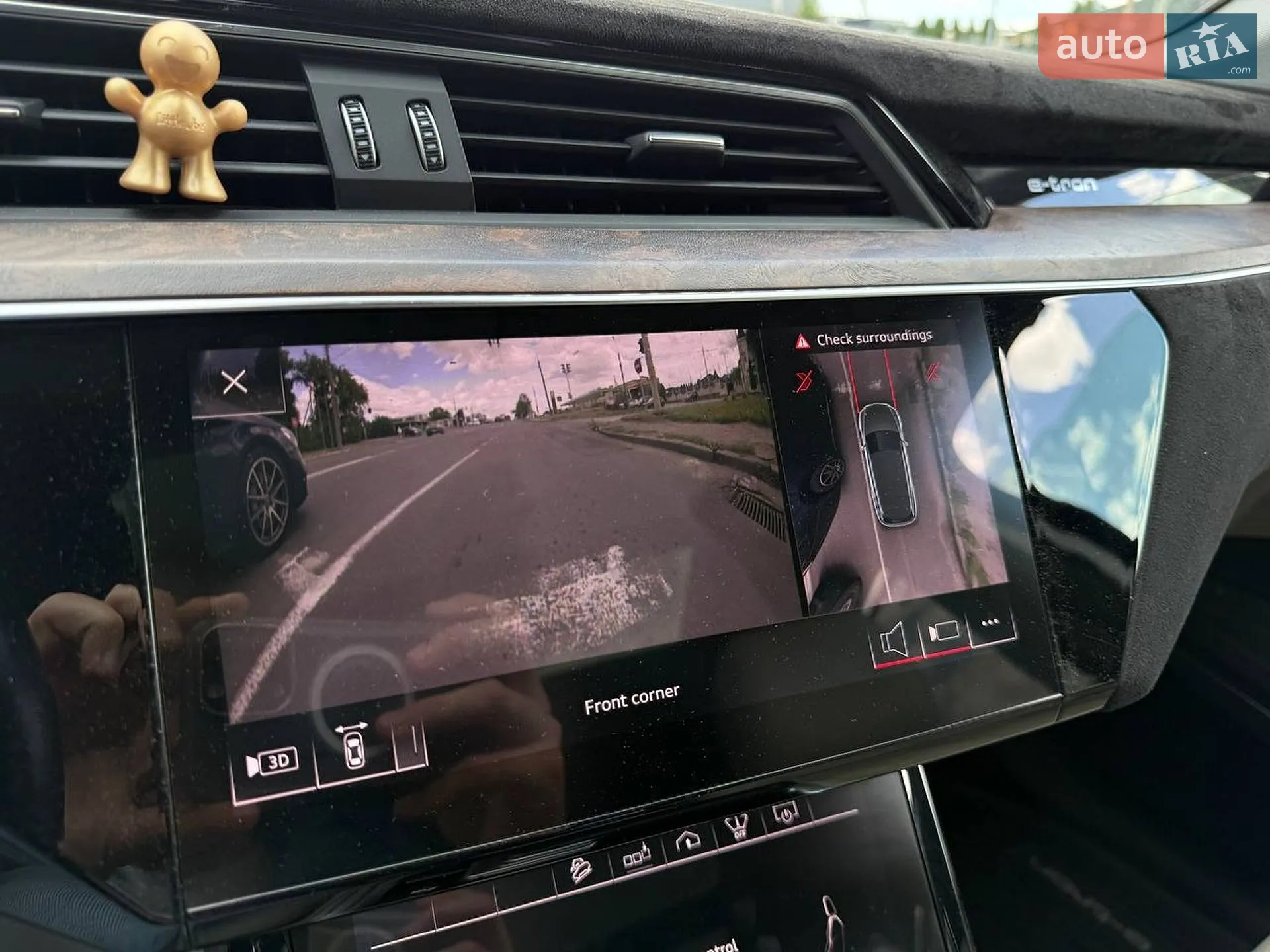 2019 Audi e-tron - мініатюра 37