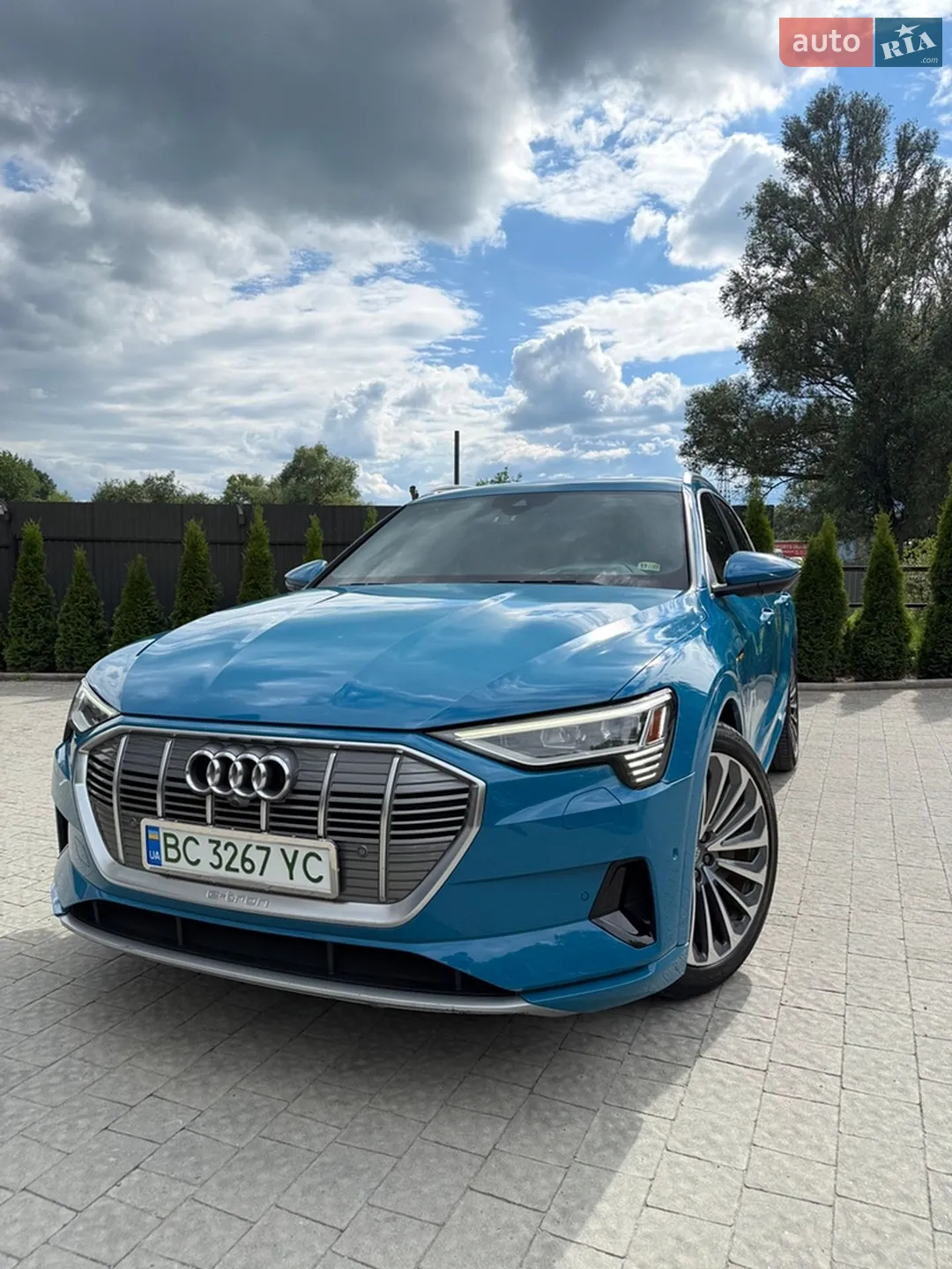 2019 Audi e-tron - мініатюра 2