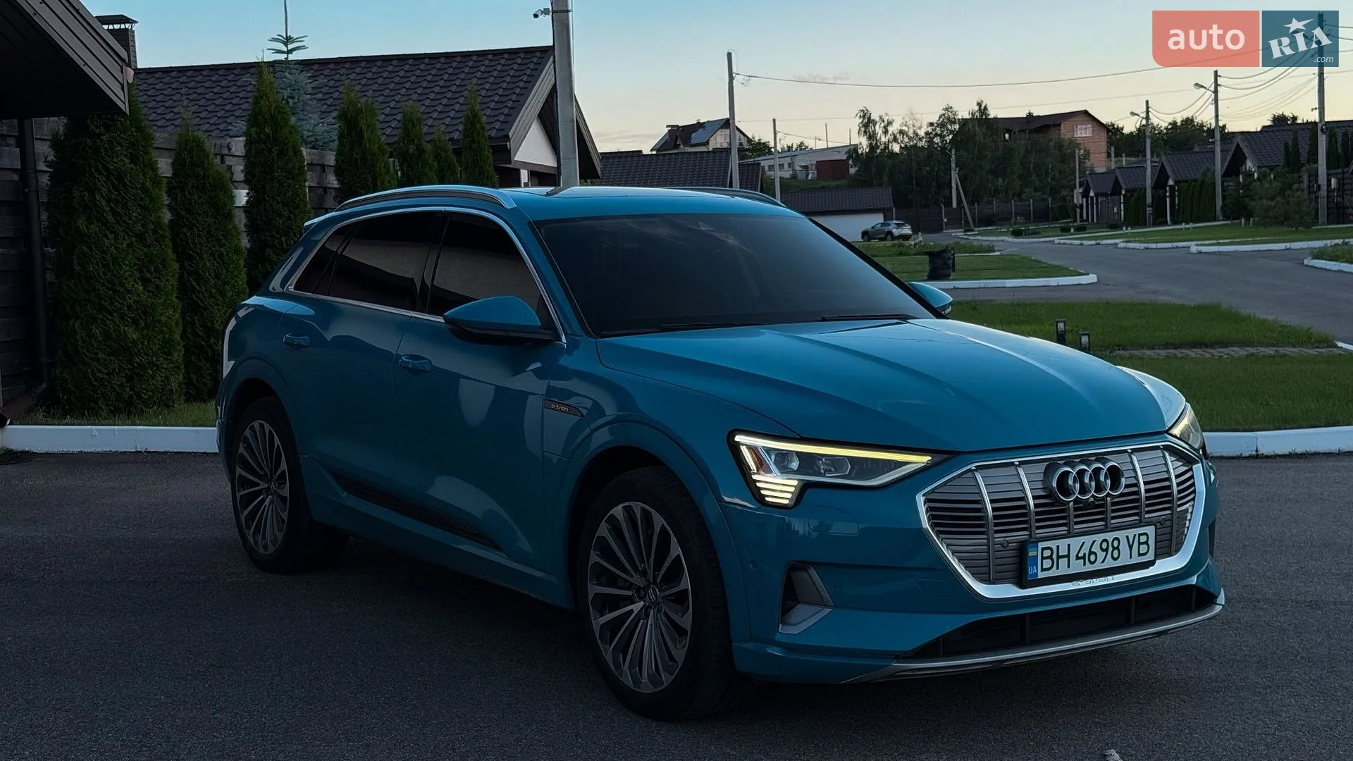 2019 Audi e-tron - мініатюра 3