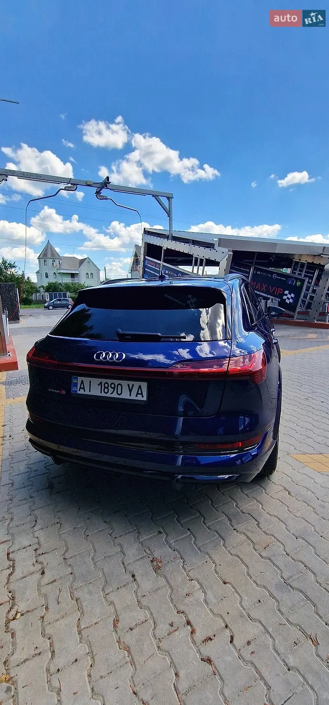 2022 Audi e-tron - мініатюра 2