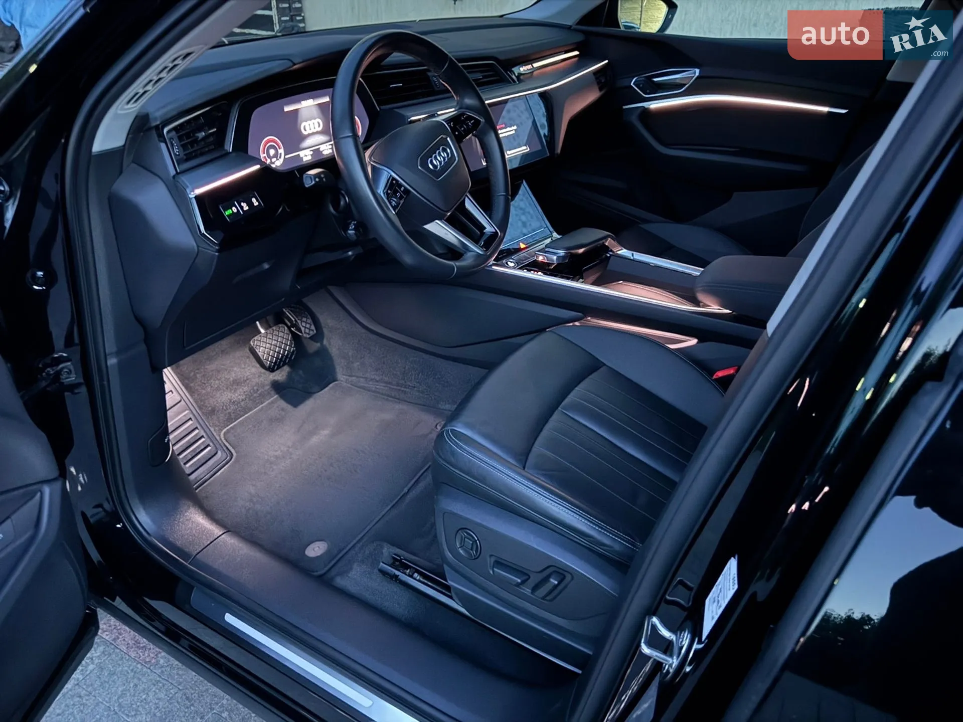 2022 Audi e-tron - мініатюра 17